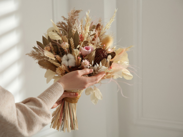 Bouquets et compositions de Fleurs séchées pour une durée intemporelle à Toulouse (31)